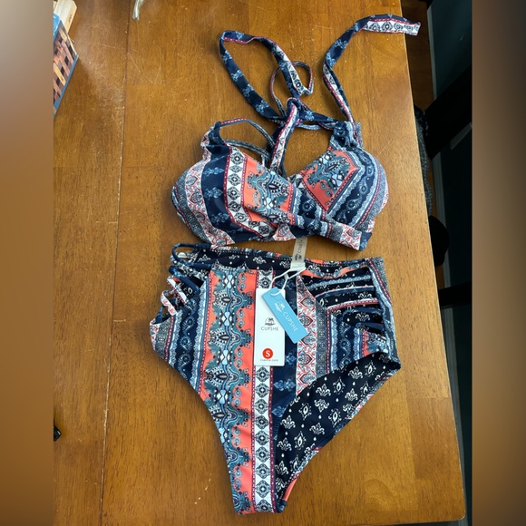CUPSHE Two Piece Bathing Suit - Picture 1 of 4